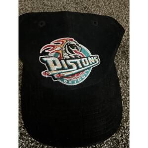 Vintage Black Corduroy Detroit Pistons Hat